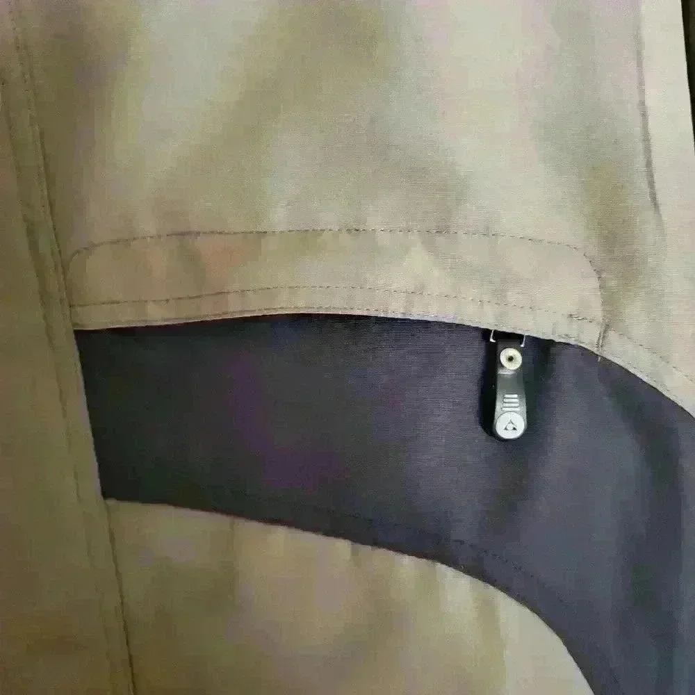 Gerry Men's Grey Insulated Jacket Snap Button & Zip Front & Side Pocket Size L